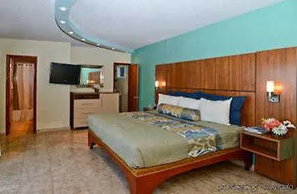 Lindbergh Bay Hotel Altona Resort
