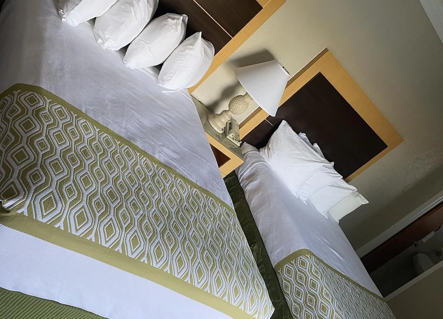 Lindbergh Bay Hotel Altona Resort